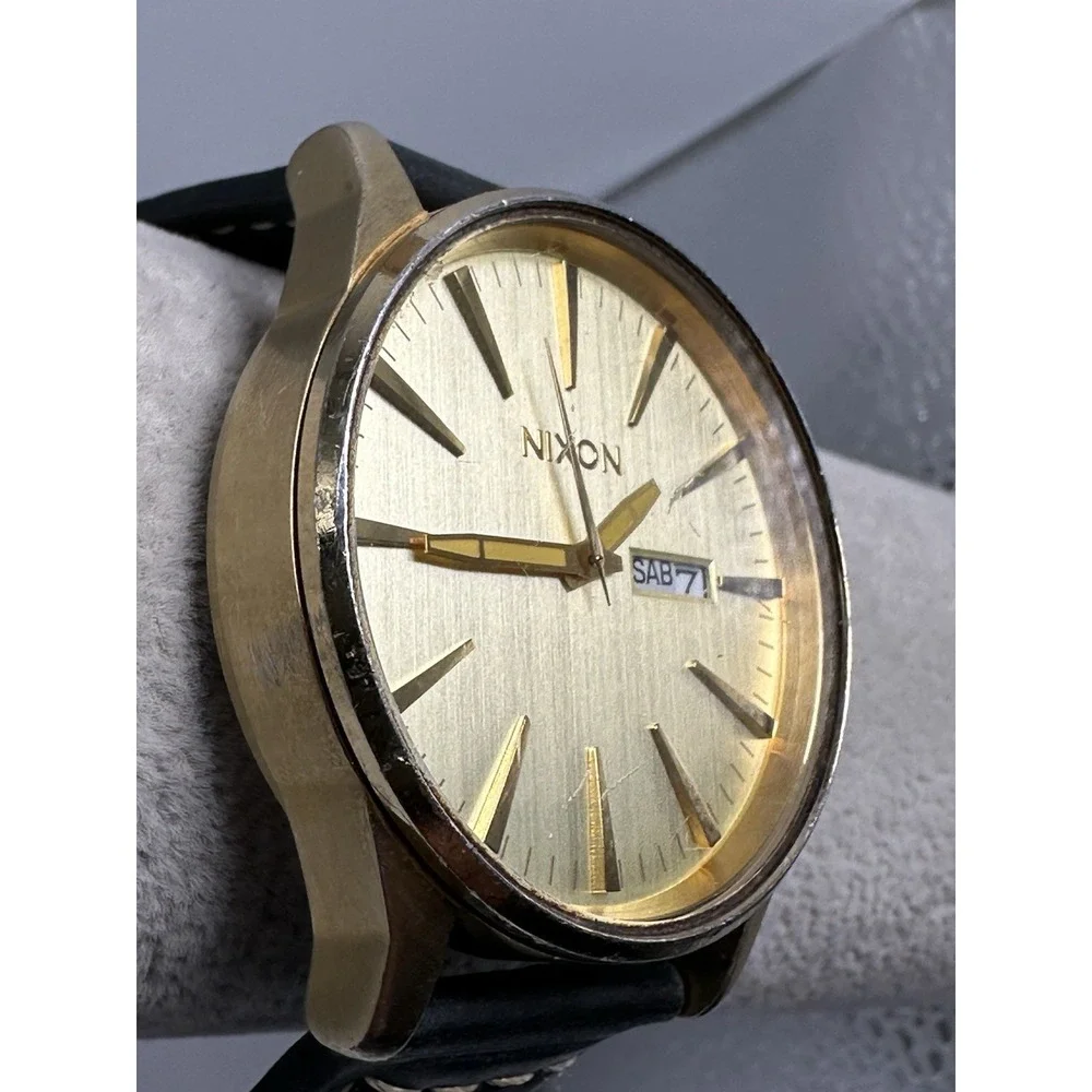 Nixon The‎ Sentry Never Be Late New Battery Mens Watch 42MM 8